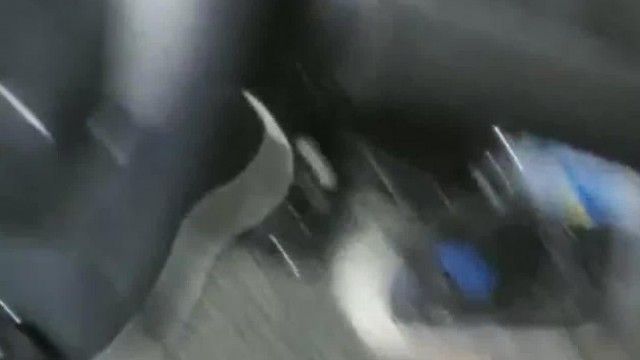 ロングヘアーの可愛い女の子が車の中でおじさんと遊んでるけど、セックスした後は物足りなくて一人でバイブで遊んでます～。