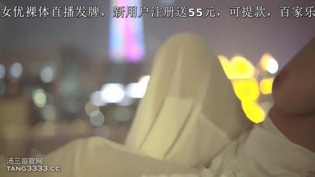 A good-looking girl with F-cup breasts has sex in a hotel. It would be a pity not to use such natural round breasts for tit-fucking~