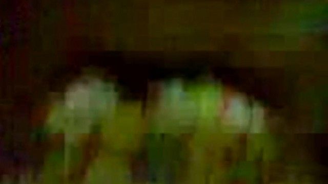 新婚大奶妹子与旧情人偷情约啪，还用大奶子来乳交真够骚的~