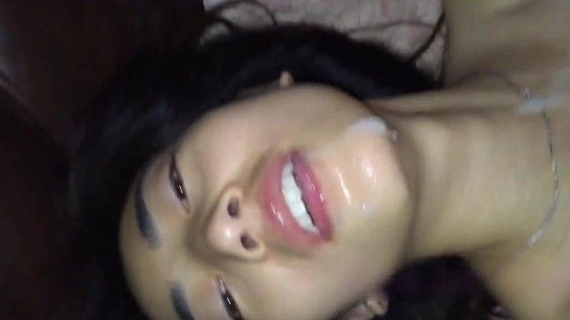 性感长髮美女和男友酒店激情啪啪自拍流出，看她满脸骚气就知道多爽～