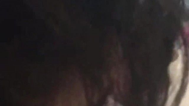 把甜甜的泡芙涂在热热的棒棒上~