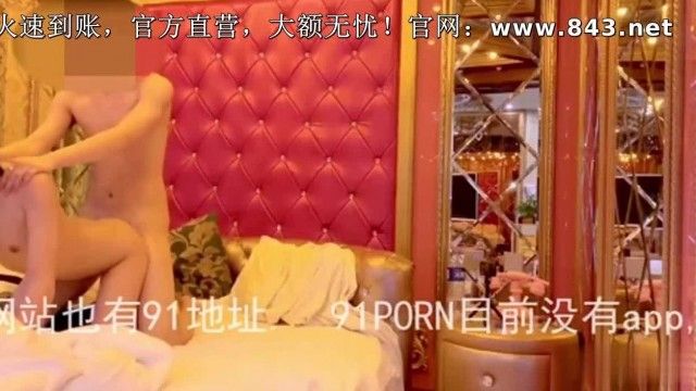 The dance teacher went to my bed! Those who can dance are really cool!