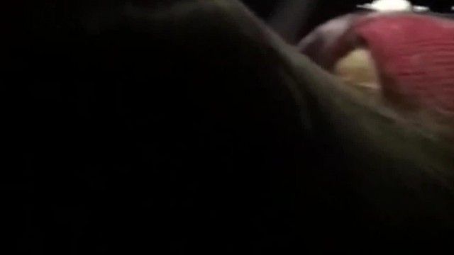 高層ビルでセクシーな撮影をして、地上に戻ったらそのまま車に乗ってセックス！
