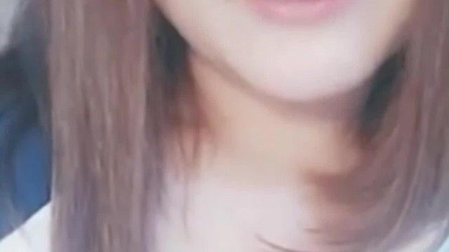 年龄不大漂亮学生妹 扣逼自慰秀 逼逼还很嫩白