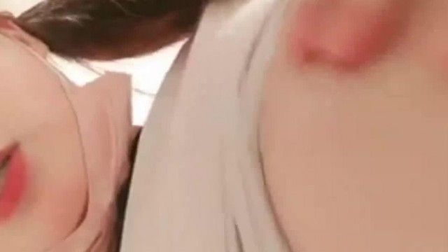 双马尾萝莉萌妹子大尺度自慰秀 沙发上黄瓜抽插近距离特写逼逼挺嫩 很是诱惑喜欢不要错过