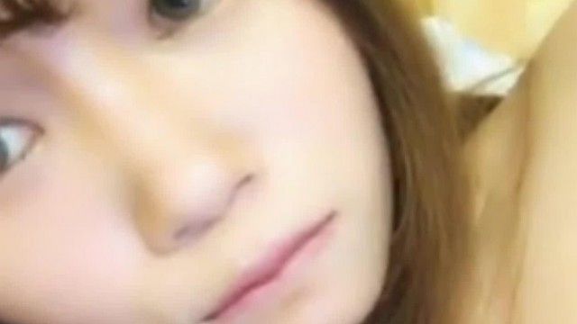 可愛い子はスタイルも良くてマンコもピンク色で最高のお漏らし