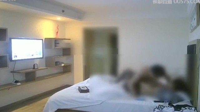 超美人幼稚園教諭がホテルで一夜限りの関係