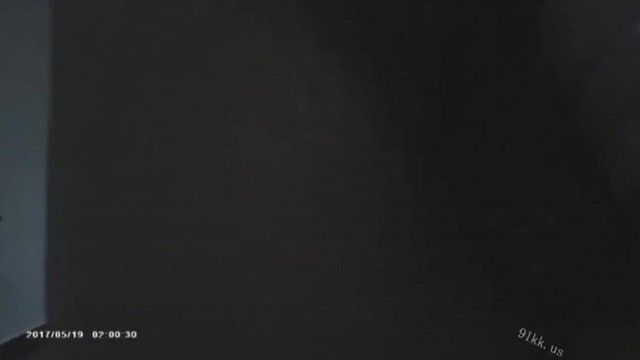 硬屌勐男宾馆大战人瘦奶大性感美女拿着手机边拍边干连搞了她2炮大奶子抖的厉害爱不释手1080P原版