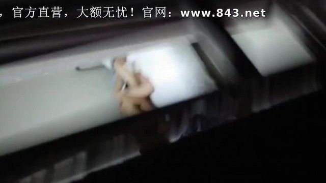 中国某林业大学大一情侣开房做爱忘记关窗户被偷拍十分真实