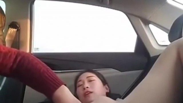 颜值不错风骚主播和炮友双人户外啪啪秀口交车震啪啪很是淫荡