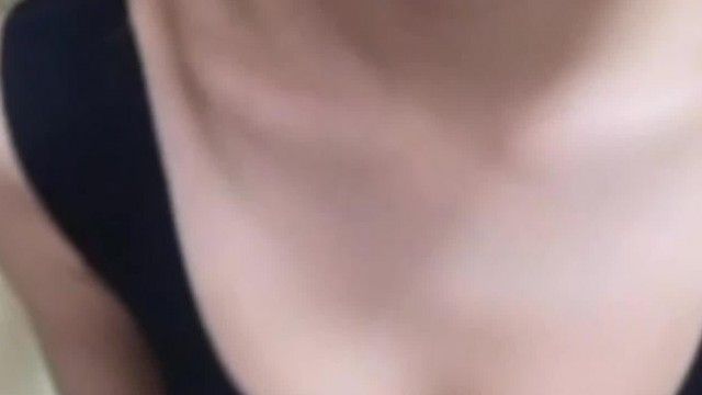 漂亮网红主播奶子大且坚挺搔首弄姿揉穴自慰很是诱人（全程露脸）