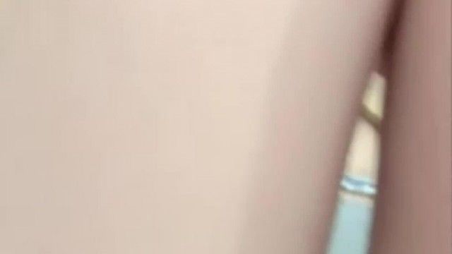 居家自拍男友拍攝水準很不錯了，主角顏值頗高