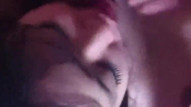小情侣自拍短视频流出~就这样含着你着屌睡着~
