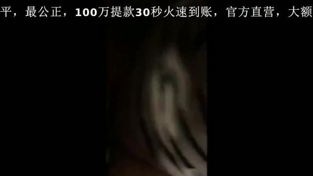 “握槽!!完美操穴地点!!”小情侣洗手台旁台子激烈爆操~还开心对镜头比YA!!