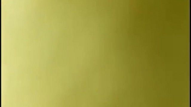 “妈妈你在吃什么？”毛小孩在一旁看着妈妈吃着棒棒～被肉棒捅的娇嫩呻吟～