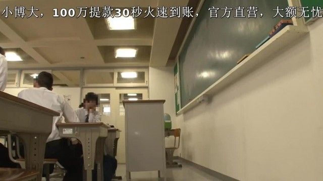 紧身衣男校超淫蕩女教师（中字精校版）