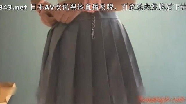 恋物癖丝袜控山哥大鸡巴调教学生制服肉丝嫩妹子