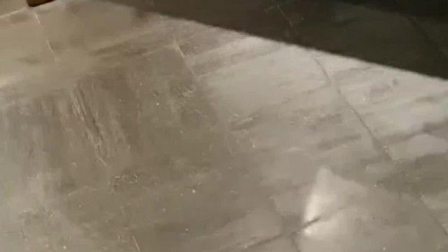 雪儿r粉网吧厕所激情啪啪太刺激