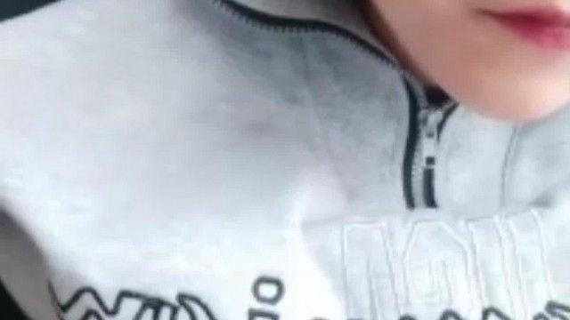 短发妹妹的自慰人生~没有男友只好自己玩自己拍~