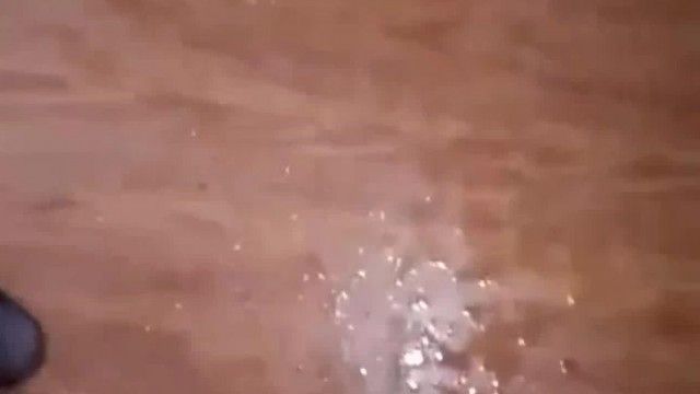 [短视频区] 自慰到喷水的骚货人妻 69vj