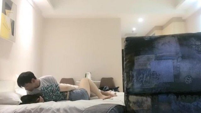 91 The dating expert hooks up with a school girl again
