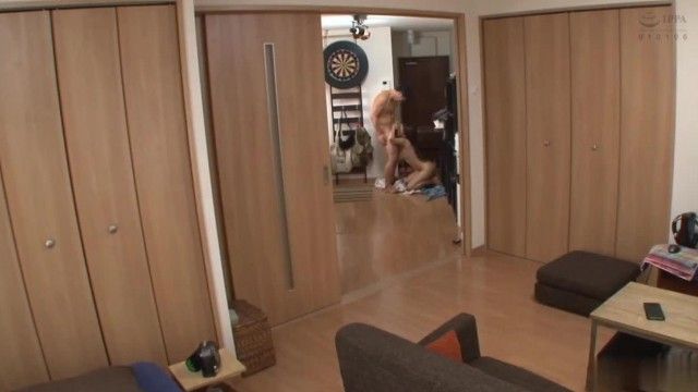 LOVE AIR 結婚して東京に行った元カノが帰省して過ごした4日間 友田彩也香