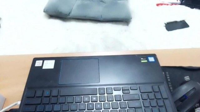 苗條女孩黑絲皮褲自慰誘惑