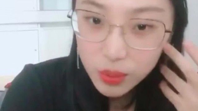 (刘玥) 闺蜜小鱼在直播平台给黑人猛男吹箫啪啪最后无套内射