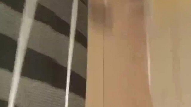 (女大学生和少妇) 同时玩弄两个良家妹子