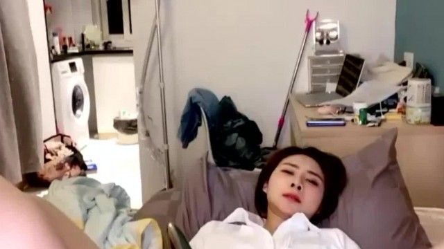 99年小妹妹  甜美小少妇居家啪啪大秀