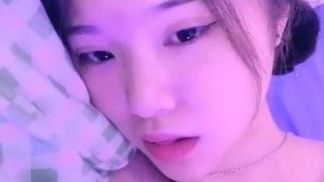 （くまのプーさん）は江蘇省にあり、2000年代以降の最高のカップルです。彼らは自宅の寝室でセックスします。彼らの胸は柔らかくて完璧です。