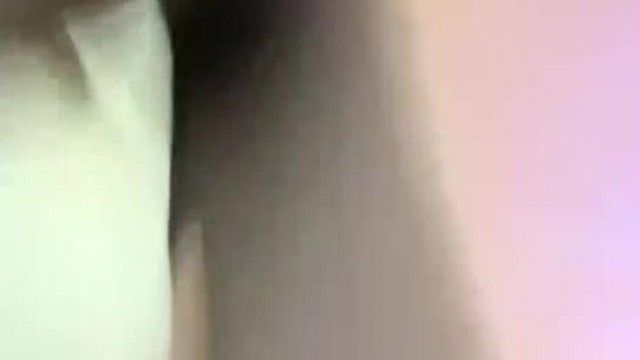 (小纱雾) 极品颜值美女新玩具玩到高潮喷射好多淫水，哗哗的水真想喝！