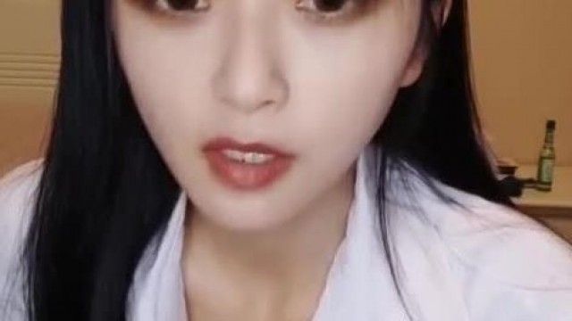 (学舞蹈的00后)高颜值学生妹jk诱惑