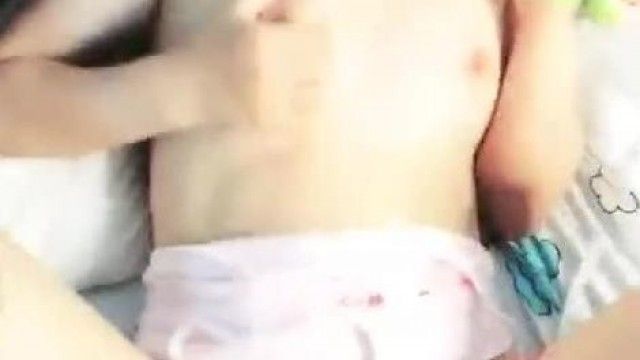 (极品少女)嫩逼妹妹和大哥哥