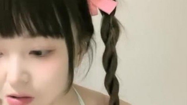 (安静的小女孩)双马尾萌妹