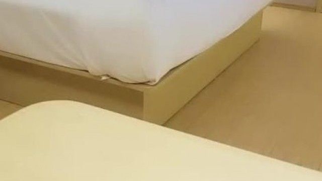 (Two sisters born in the 2000s) Loli sisters play with each other, it would be a pity not to have sex with each other with their beautiful pink holes