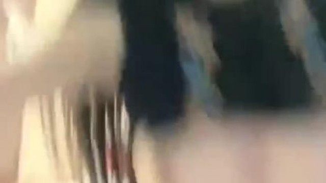 (ニニ・アクリジン) 容姿端麗、くびれウエスト、巨乳、美乳の女の子
