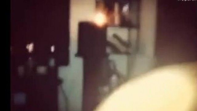 鄧子琦のオーラルセックス動画が流出。彼女は貪欲な表情で男性にオーラルセックスを行った。そのセックスはあまりにも卑劣だった。