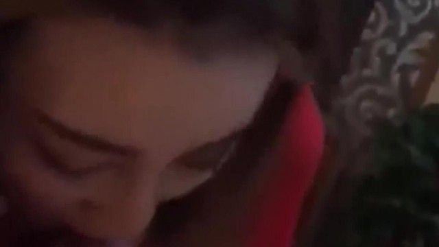 风韵犹存美美的小阿姨，第二次吃我的鸡鸡了，人特别善良，口活也是良家中的极品！