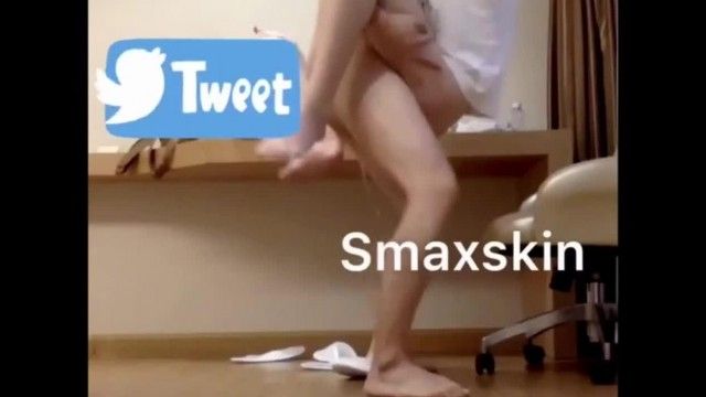 推特露出系网红女神Smaxskin大尺度性爱私拍粉丝群流出各式啪啪露出