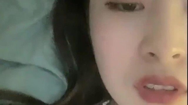 【シューヤンベイビー】兄に犯されて痛いと叫び続けて、愛し合って激しく犯してくれる。