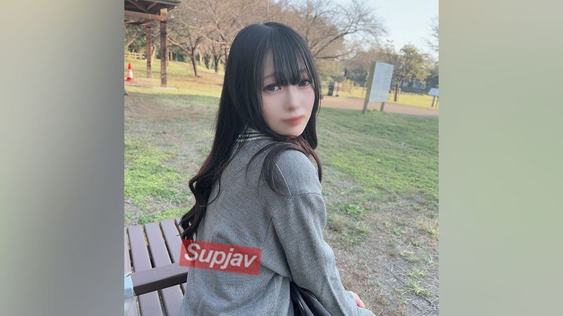 FC2PPV 4112104 First shooting/face appearance! Limited to 3 days! ``I'm already an adult!'' An angel-like woman at an age who wants to stretch out a little bit ◯ High school student! ! There's still nothing but innocence left... but it's seriously too amazing...