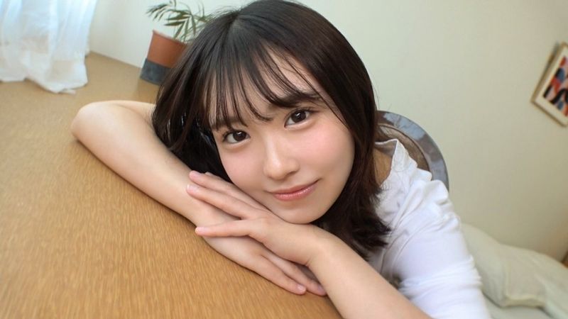 【美少女×にこにこ×恥じらい=最強】天真爛漫なミニマム美少女JDが彼氏以外と初H！ニコニコは恥ずかしさの裏返し？ち○こを入れるとミニマムボディからは想像できない大きな喘ぎ声を出し始め・・・。 【初撮り】ネットでAV応募→AV体験撮影 2094 (月本海咲) 無修正