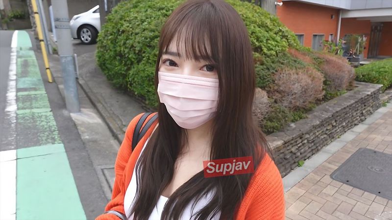 FC2PPV 4542711 [Limited 50% off for first time] [Don't give up on coming! ] The naive way she feels is too cute! A literary genius who wants to know pleasure! [Mio (24)] [Review bonus available] [Yes]