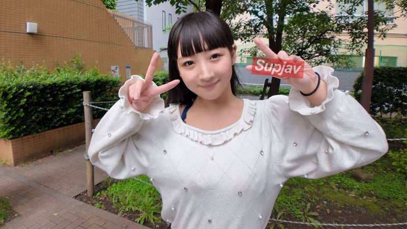 FC2PPV 4719578 1日まで990pt! 【初】監督 × 20歳女シ大生「これも指導の一つですか??」純粋なコが変態監督の獲物に….