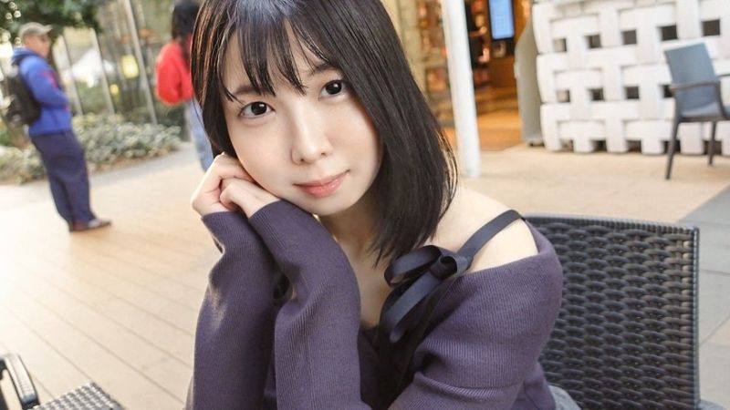 SIRO-5489 [Is this gap amazing? ] A calm nursery teacher who is popular with parents is frustrated. I wonder if she has a neat face and always wears underwear like this...The way she shakes her hips is so erotic! [First shoot] AV application online → AV experience shooting 2367
